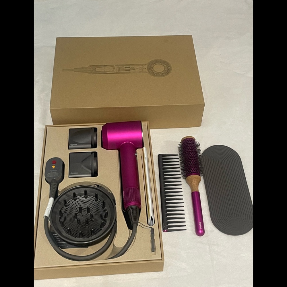 Dyson Supersonic Hair Dryer Limited Edition Gift Set